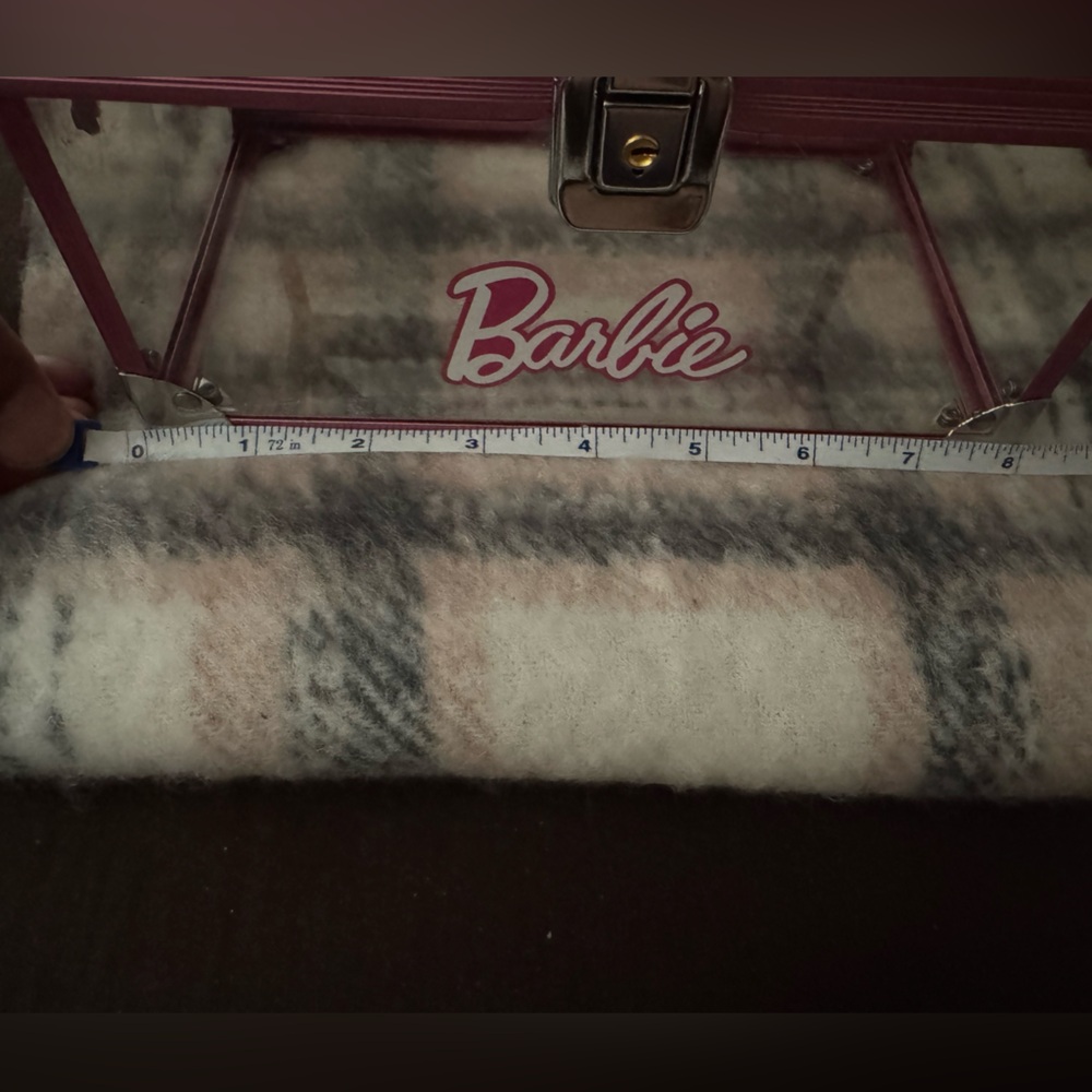 BARBIE MAKEUP TRAIN CASE & BARBIE POM POM KEYCHAIN BUNDLE - Picture 7 of 8